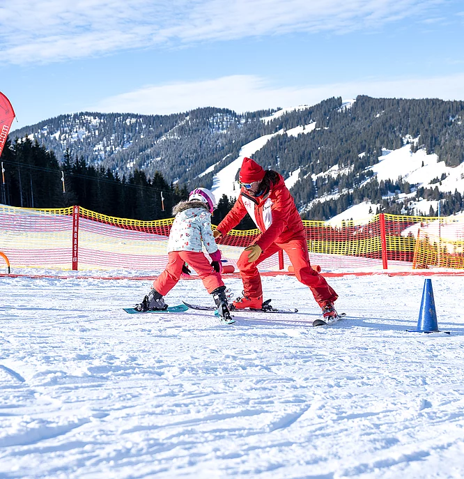 Skiurlaub mit Skikurs im Hotel mit Skischule am Hochkönig in Salzburg