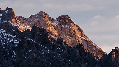 herbsturlaub-uebergossene-alm-resort-salzburg-004.jpg Hochkönig im herbstlichen Abendlicht