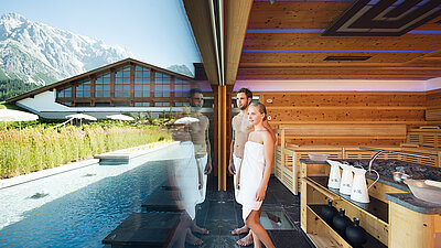 Paar in der Sauna | Übergossene Alm Resort
